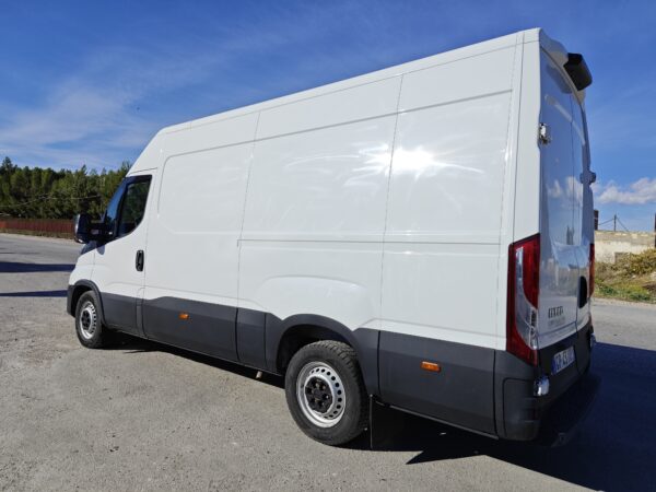 IVECO Daily 35S16 furgone EURO6D - immagine 4