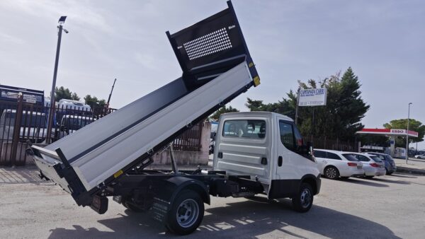 IVECO Daily 35C13 ribaltabile trilaterale - immagine 3