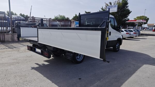 IVECO Daily 35C13 ribaltabile trilaterale - immagine 5